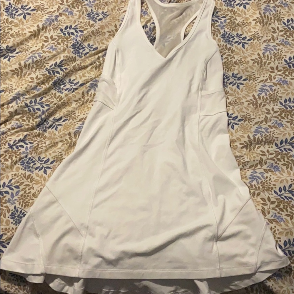 Lululemon white tank